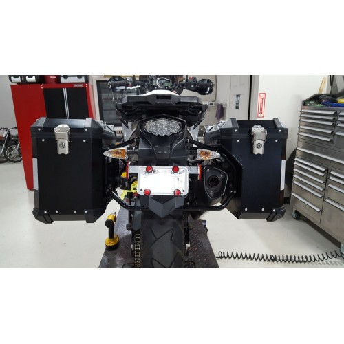 brooks panniers bmw
